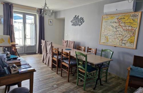 Briare Casa | Grand Gîte à Briare - Animaux et Parking Privé - FR-1-590-541