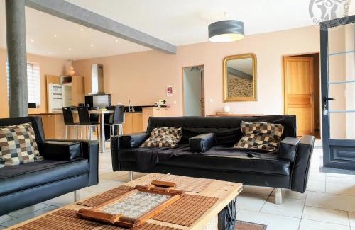 Mareil-le-Guyon Casa | Grand gîte rénové avec terrasse, parking privé et équipements complets, proche Versailles et nature - FR-1-527-41