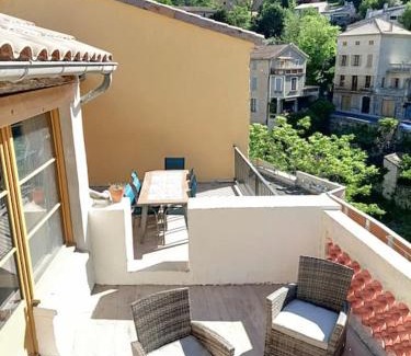 Largentiere Apartamento | Grand Gîte terrasses Largentière
