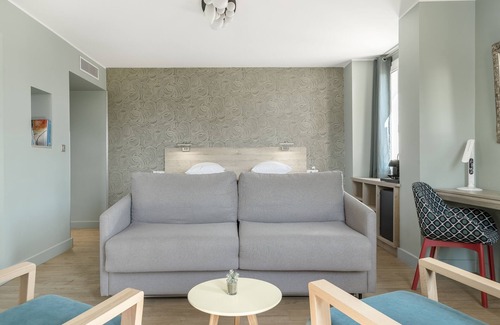 Old Town Hotel | Grand Hôtel Dauphiné Toulon, Boutique Hôtel & Suites