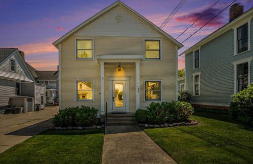 Grand Haven Apartamento | Grand Harbor Apartments Unit 2 - 108
