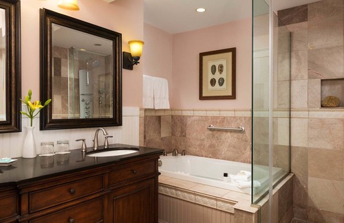 Camden Hotel | Grand Harbor Inn