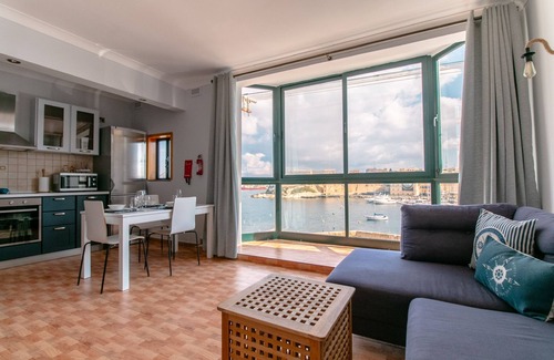 Birgu Apartamento | Grand Harbour View Seafront Apartment