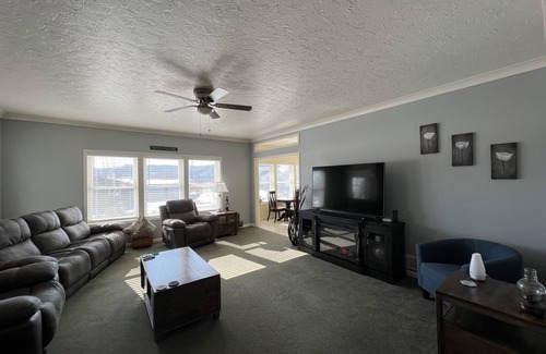 Trempealeau Casa | Grand home with views of the Mississippi!