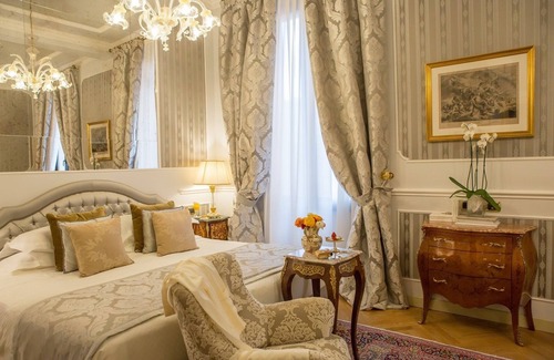 Historic Center Hotel | Grand Hotel Majestic già Baglioni
