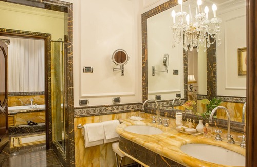 Historic Center Hotel | Grand Hotel Majestic già Baglioni