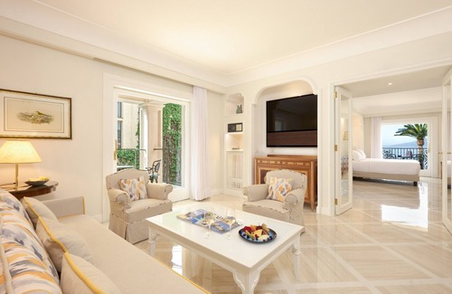 Sorrento City Centre Hotel | Grand Hotel Royal