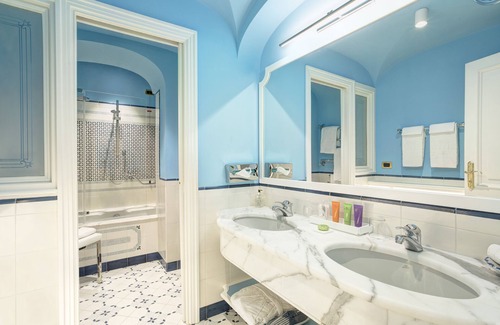 Sorrento City Centre Hotel | Grand Hotel Royal