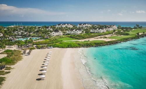 Rokers Point Complejo | Grand Isle Resort & Residences