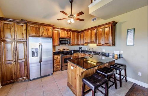 Grand Isle Casa | Grand Isle Unit E pet friendly detached condo 3 bedrooms 1 bath easy beach access