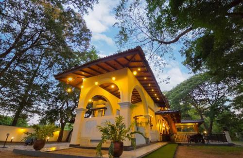 Dambulla Hotel | Grand Kalundawa Resort