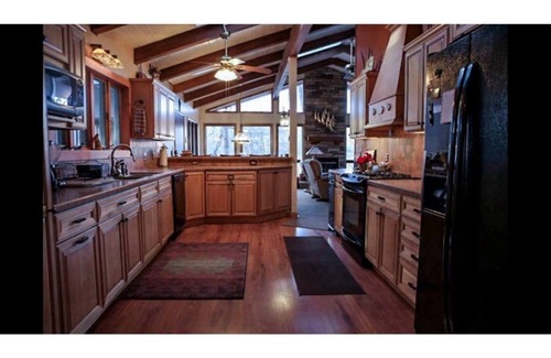 Greentown Casa | Grand Lakefront House w/ Private Dock!