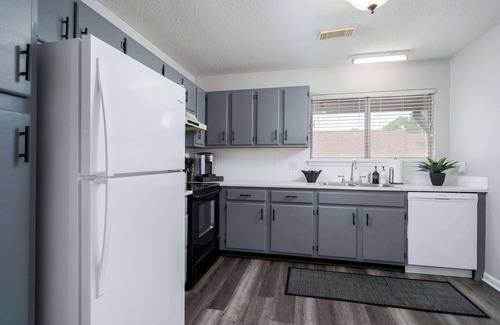 Northport Condominio | Grand Lakes Condo – Renovated 2BR/1.5BA Condo | Near UA
