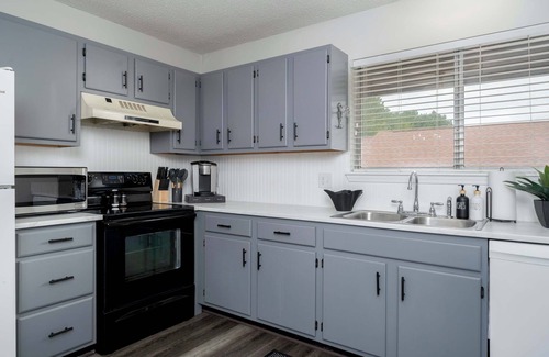 Northport Condominio | Grand Lakes Condo – Renovated 2BR/1.5BA Condo | Near UA