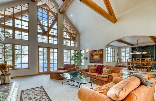 Sun Valley Casa | Hermosa casa en Lane Ranch con acceso a comodidades compartidas, ¡cerca del esquí!