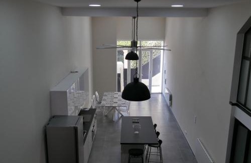 Beausoleil Apartamento | GRAND LOFT chic et moderne, déco industrielle