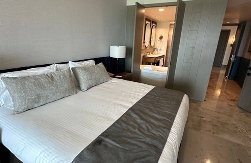 Centro Hotel | Grand Luxxe is a sophisticated getaway to the most discerning palates