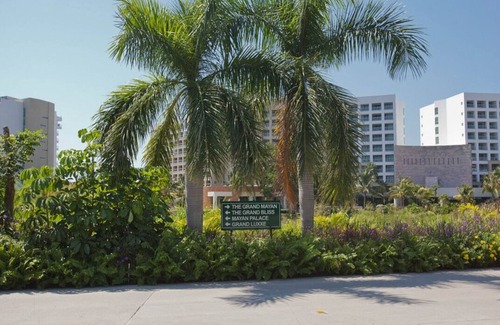 Nuevo Vallarta Apartamento | Grand Luxxe - Riviera Maya