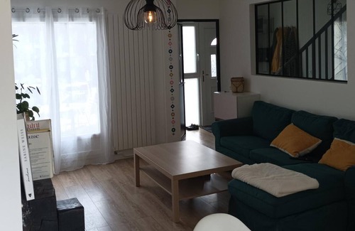 Boissy-Saint-Leger Casa | Grand Maison Neuve à la Campagne à 30 Minutes Seulement de Paris