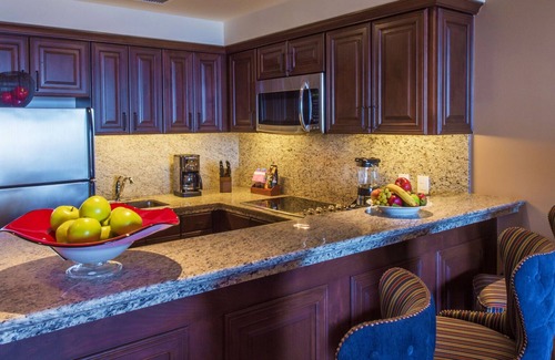 Marina Complejo | Grand Master Suite at Luxury 5-Star Resort in Cabo San Lucas Mexico