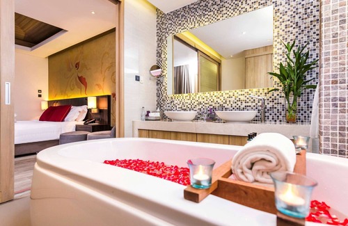 Patong Hotel | Grand Mercure Phuket Patong