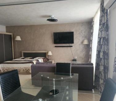Aheloy Apartamento | Grand Midia Resort, Sky level apartments