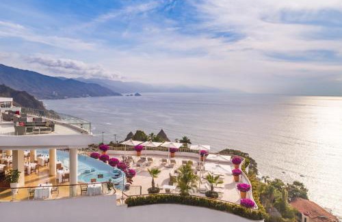 Conchas Chinas Complejo | Grand Miramar All Luxury Suites & Residences