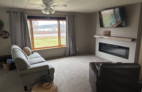 New Auburn Casa | GRAND OPENING SPECIAL! Four Bedroom, Lakefront, Family Home with all the toys!