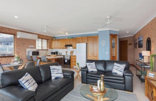 Narooma Apartamento | Grand Pacific 2 Unit 4 -Omaroo - First Floor