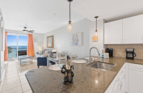Panama City Beach Condominio | Grand Panama Beach Resort by Book That Condo