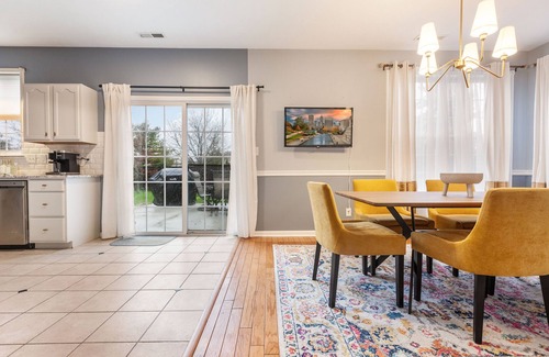 Westfield Casa | Grand Park Home, 10 min to Westfield Downtown