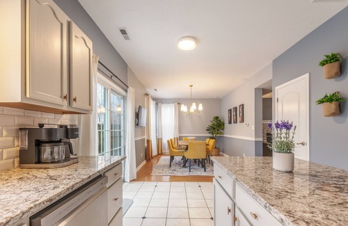 Westfield Casa | Grand Park Home, 10 min to Westfield Downtown