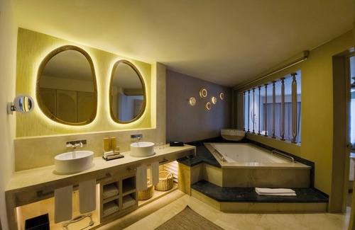 Punta Cancún Complejo | Grand Park Royal Cancun - All Inclusive