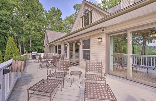 Pisgah Forest Casa | Grand Pisgah Forest Home on Secluded 5 Acres!