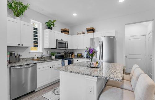 Grand Prairie Casa | Grand Prairie Gem Near DFW airport AT&T Stadium