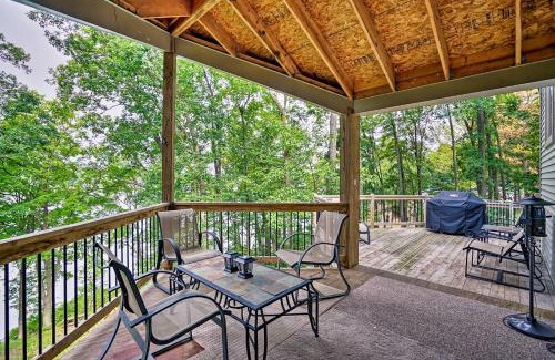 Lowell Casa | Grand Rapids Area Lakefront House with Dock