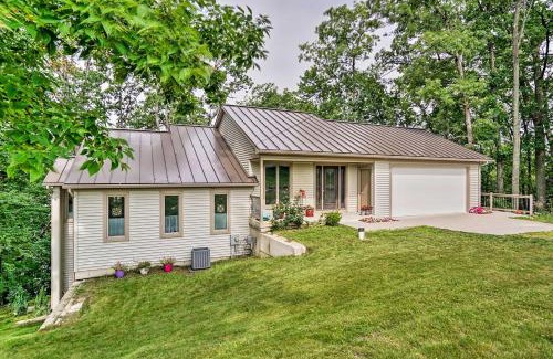 Lowell Casa | Grand Rapids Area Lakefront House with Dock