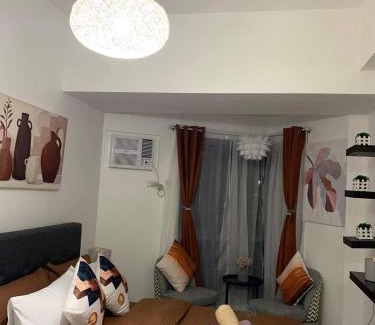 Ermita Apartamento | Grand Riviera Suites Comfy Condo near US Embassy Manila Bay Roxas Blvd Ermita Manila