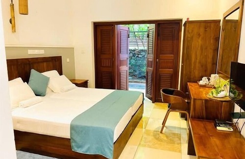 Matara Hotel | Grand Rockland Hotel