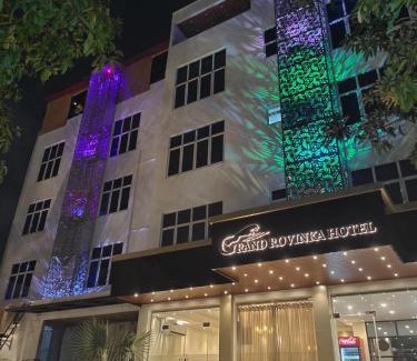 Boralesgamuwa Hotel | Grand Rovinka Hotel