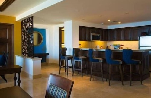Marina Complejo | Grand Solmar Land's End Resortn & Spa, Beach!