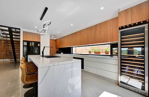 Calare Casa | Grand Stirling - Elite Escape, Unparalleled Luxury