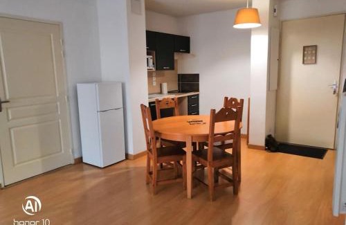 Ax-les-Thermes Apartamento | Grand studio à la montagne