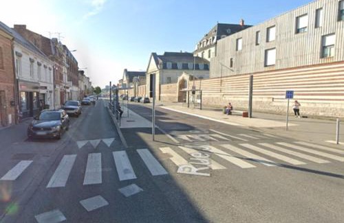 Saint-Acheul Apartamento | GRAND STUDIO AMIENS GARE TOUT CONFORT WIFI NETFLIX 2PERS