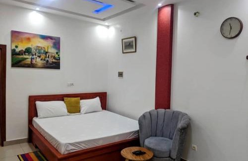 Abomey-Calavi Apartamento | Grand studio meublé bien équipé