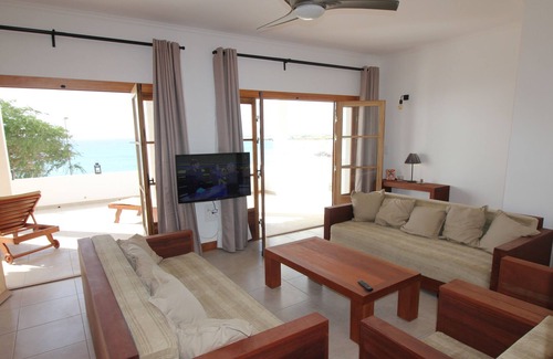 Vila do Maio Cama Y Desayuno | Grand Suite Césaria, lujo y refinamiento frente al mar