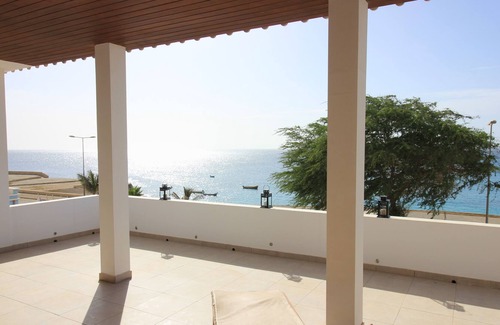 Vila do Maio Cama Y Desayuno | Grand Suite Césaria, lujo y refinamiento frente al mar