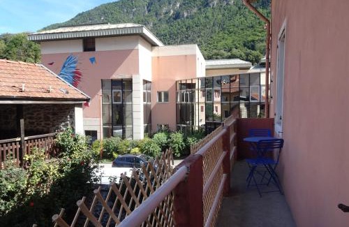 Moutiers Apartamento | Grand T2 avec balcon - proche centre historique