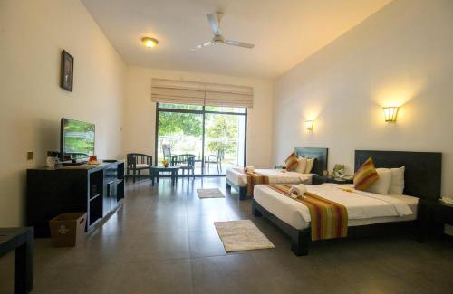 Kataragama Hotel | Grand Tamarind Lake