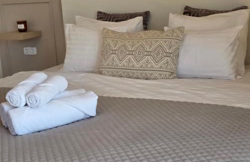 Kissvabhegy Apartamento | Grand Terrace Apartment with AC & heating